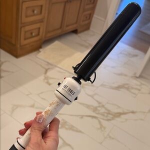 Hot Tools White and Black 1" Professional Curling Iron - Salon-Quality Styling
